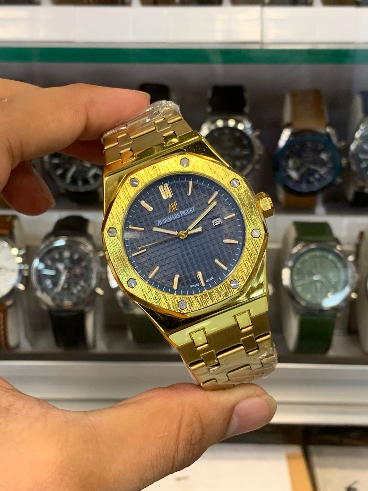 AP - Men's Watch - Golden Chain