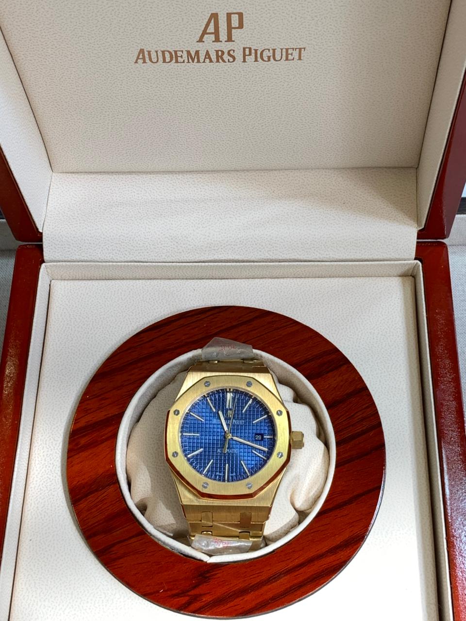 AP - Plain Dial - Chain - Master Replica