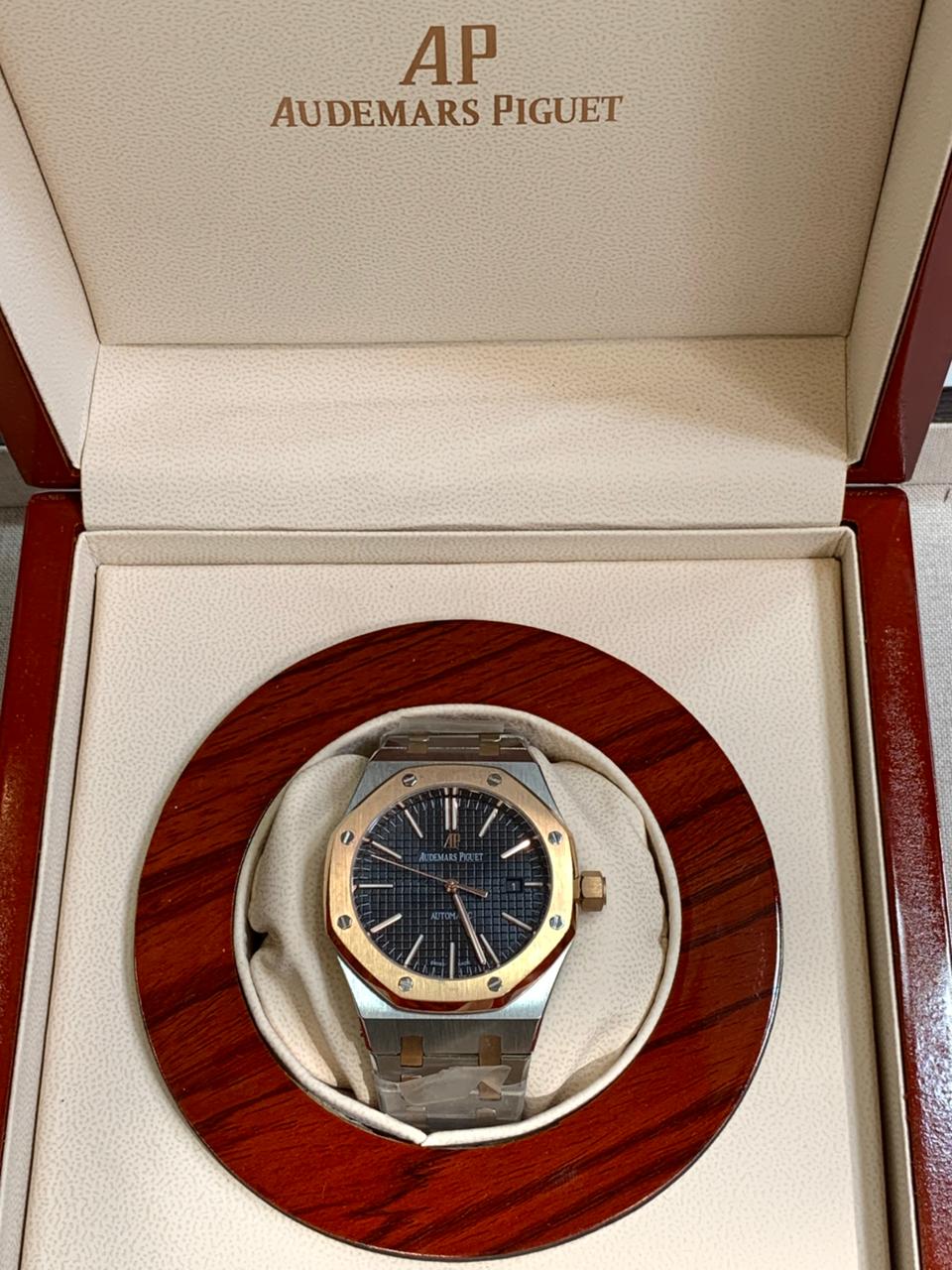 AP - Plain Dial - Chain - Master Replica