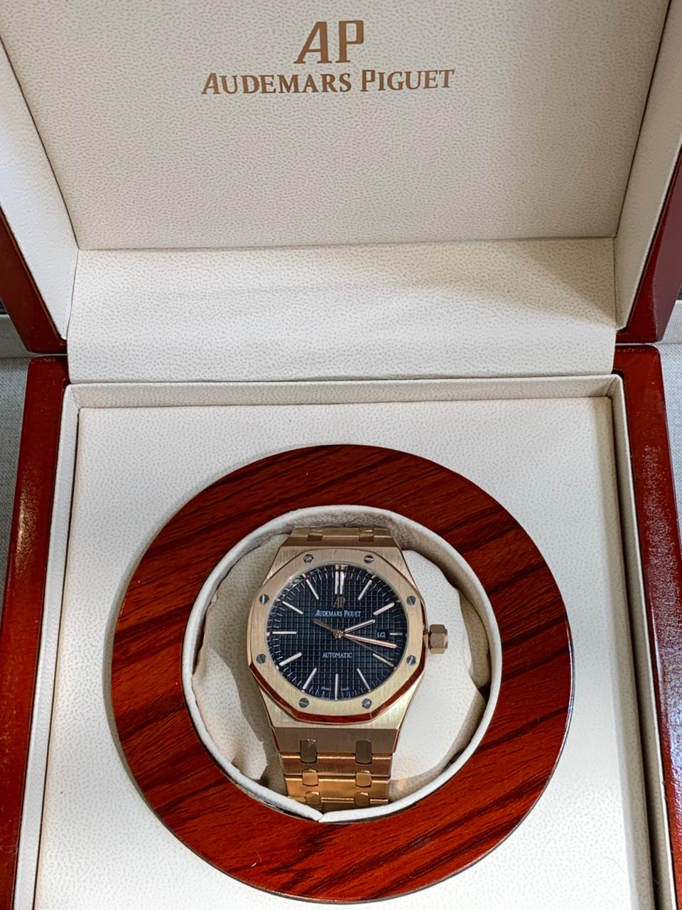 AP - Plain Dial - Chain - Master Replica