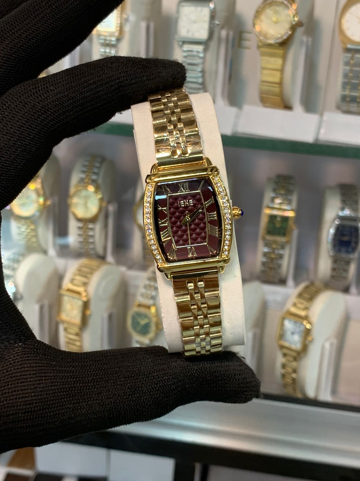 Ieke Ladies Watch - Golden Chain